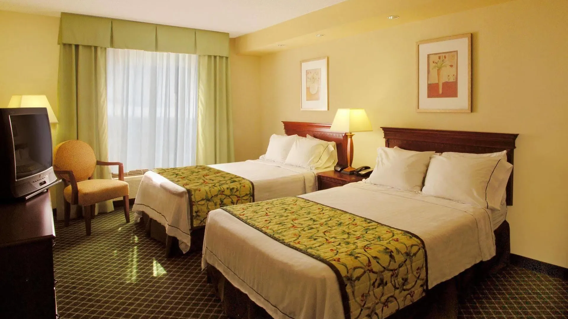 Fairfield Inn & Suites By Marriott Williamsburg 3*,
