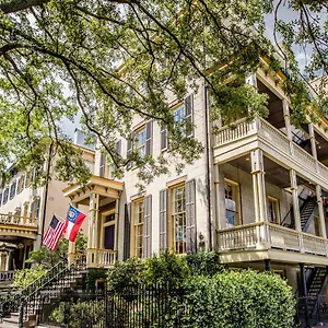 the-gastonian.top-hotels-in-savannah.com/